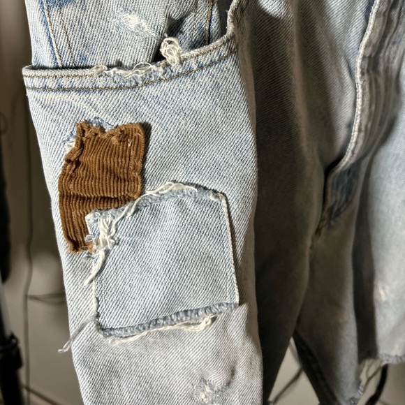 Eddie Bauer Distressed Jean Shorts with Patchwork and Distressed Look, Men’s 36 - Picture 3 of 7